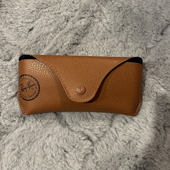 tortoise shell ray ban glasses with case - Picture 3 of 3